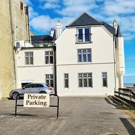 Shore Thing Beachfront Apartment Ramsgate - Sleeps 4 Eksteriør billede