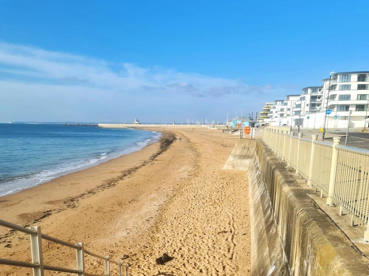 Shore Thing Beachfront Apartment Ramsgate - Sleeps 4 Eksteriør billede